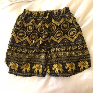 Patterned shorts